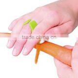 Cute Convenient Plastic Finger Handy Vegetable Peeler Fruit Zester thumbnail-6