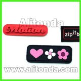 Custom high quality cheap soft silicone apparel clothing bags badges and patches