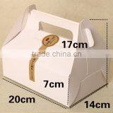 Cheap Large Big White Kraft Paper Cake Box With Handle Cracker Box Muffin Box