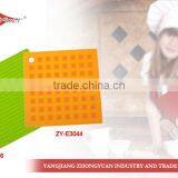 High Heat Resistant Multipurpose Square Shaped Silicone Mat, Kitchen Pad thumbnail-1