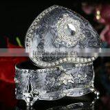 luxury metal handmade heart shaped sliver plating European style lead tin zinc alloy metal jewelry box accessories gift box