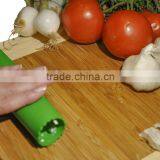 Food Grade Kitchen Tools 5''L Silicone Garlic Peeler thumbnail-4