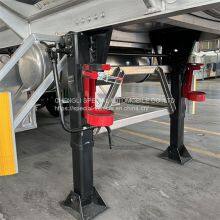 Low Price Sinotruk/HOWO 6X4 Oil Water Sprinkling Tanker Truck Tank Truck Price thumbnail-2