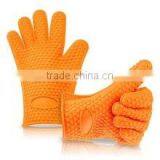 High Quality Food Grade Heat Resistant Silicon BBQ Glove thumbnail-3