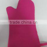China Funny Heat Insulation Glove Made of Neoprene for Sale thumbnail-3