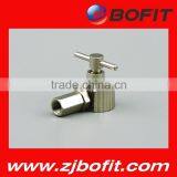 Professional Grease Gun Operation for Lubrication Use thumbnail-1