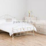 Classic Style Metal Bedstead thumbnail-6