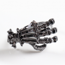 Black Colored Skeleton Hand Napkin Ring For Halloween Table Decoration thumbnail-3