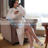 China Factory Luxury 100% Terry Cotton Bathrobe, Ladies Robe thumbnail-3