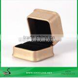Sinicline High Quality Silver Leather Ring Box