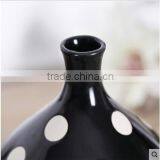 Factory Cheap Black and White Ceramic Small Modern Vase for Home Decor thumbnail-5