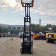 Original Imported TCM 3-ton Three Section Gantry Lifting 4.5 Meters Forklift for Sale at a Low Price thumbnail-2