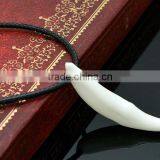 2015 Unique Design Tibet Style Beige Wolf Teeth Pendant Necklace Men Crystal Wolf Tooth Pendant thumbnail-5