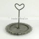 100063F- Antique Grey Wire Heart-Handed Metal Holder