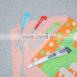 ECO Friendly Plastic Handle Knife Utility Snap off Box Cutter for Office School Art Supplies thumbnail-4