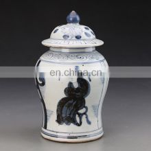 Antique porcelain freehand sketching blue and white Character lines ginger jar