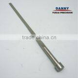 Шток-прессователь с опорой на плечо