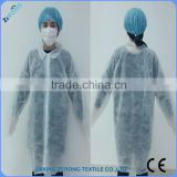 White Nonwoven Disposable Medical dustproof and Waterproof Lab Coat for milk worker