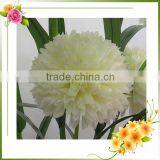 White Wedding Flower Arrangements thumbnail-1