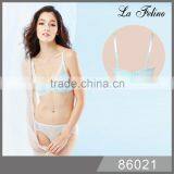 Woman E85 Cup Molded Deep V Seamless Bra thumbnail-4