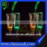 Eco-friendly Plastic LED Flashing Champagne Cup for Bar