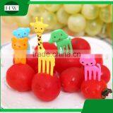 Eco Plastic Kid Tableware Cartoon Animal Fruit Fork Set thumbnail-2