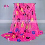 2017 2018 Hot Selling Fashionable Lightweight Women Spring Summer Lip Printed Scarf thumbnail-2