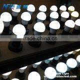 White Color Die Casting Aluminum Hot Sale Hight Quality High Brightness Wide Angle 7W Led Bulb E27 Led Lamp thumbnail-6