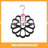 Flower Shape Plastic Scarf Hanger thumbnail-2