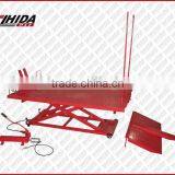 1500LB Air/Hydraulic Motorcycle Lift Table With CE thumbnail-1