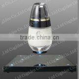 Auto Rotating and Floating Pop Display