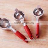 Silicone Handle Lemon Juicer thumbnail-2