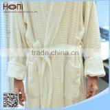 China Supplier White Hotel Waffle Men Bathrobe thumbnail-3