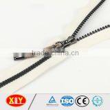 Fashion Garments Zipper , Contrast Teeth Plastic Zipper thumbnail-1