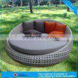 Декор для сада из плетеного виноградника: круглый лежак для отдыха в открытом воздухе thumbnail-3