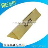 Special Triangle Shape Zinc Alloy Paper Weight thumbnail-6