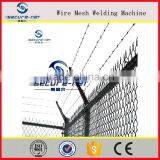 High Quality Galvanized Iron Wire Chain Link Fence Decorative Steel Fence Panels PVC Coated thumbnail-2