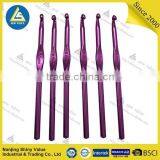 Knitting Needle Type Electroplate Aluminium 4.5mm Crochet Hook in Purple Color