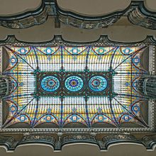Tiffany Stained Glass Ceiling Panels For Dinning Room Art Leaded Glass Ceiling Dome Is Illuminated By Day With Natural Daylight