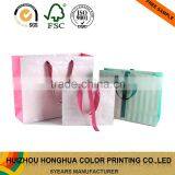Luxury Design Gift Paper Bag With Handle thumbnail-4