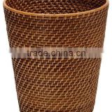 dustbin/wastebasket/cheap trash bin/garbages serving for containing trusts with trendy lacquer design
