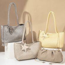 Handwoven Large Capacity Tote Bag Gun Gun Slung Across Body PU Material Vintage Style Shoulder Bag for Daily Use thumbnail-5