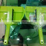 Duster Brush W/Plastic Dustpan thumbnail-2
