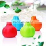 1PC Silicone Garlic Shaped Garlic Peeler Practical Kitchen Gadgets Easy Kitchen Tool Random Color KC1556 thumbnail-6