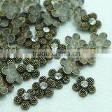 Factory Wholesale 2015 New Fashion Flower Hotfix Studs With White, Black and Antic Brass, Hot Fix Alloy Studs, Hotfix Studs thumbnail-3