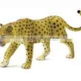 customized color glazed decorative ceramic funny porcelain leopard