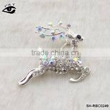 Animal Brooches Sika Deer Shape Crystal Rhinestone Brooch Pin for Dresses Invitations thumbnail-1