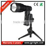 Most Innovative Navigation Equipment Factory Price CREE 10W LED Rechargeable Searchlight T61-600 thumbnail-3