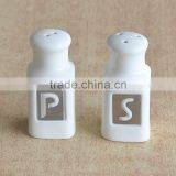 Set 2pcs of Ceramic Salt and Pepper Set