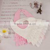 Wholesale Waterproof 100% Cotton Soft Cute Baby Bib Lace Ruffle Bib thumbnail-3